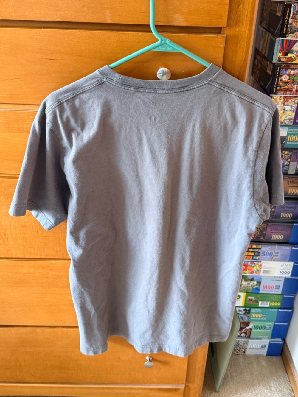 Uniqlo Jean-Michel Basquiat Short Sleeve Tee in Light Gray. NY. - Picture 2 of 4